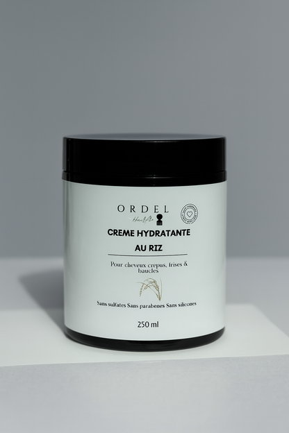 Crème capillaire hydratante au riz – Soin quotidien (250 ml)